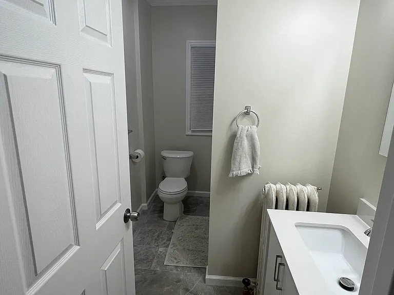 28 Glenwood Rd #2 — Photo 4