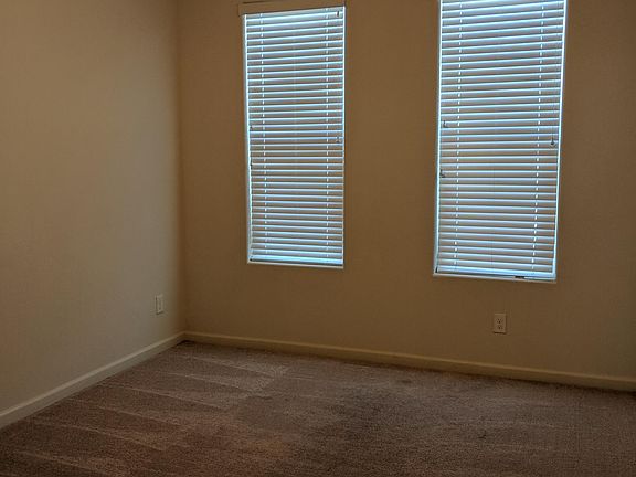 5th image of 3025 Lamar Way