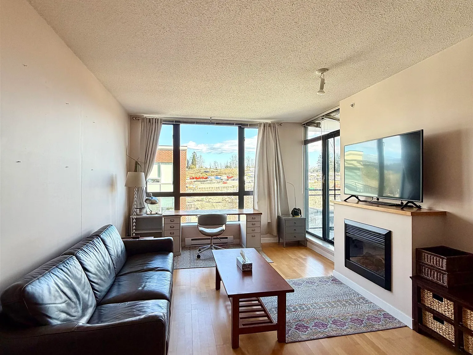1 bed, 655 sqft, $1,950 — Photo 4