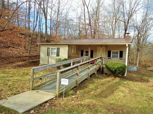 167 Lowery Cemetery Rd, Cumberland City, TN 37050