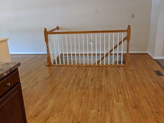 4th image of 508 Center Dr