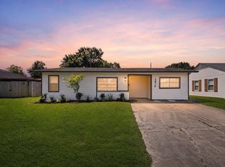 5874 Belneath St, Houston, TX 77033
