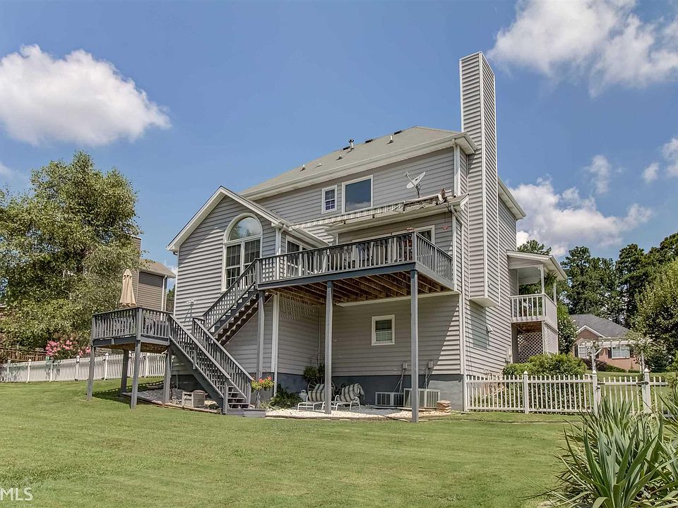 2nd image of 815 Springtime Dr