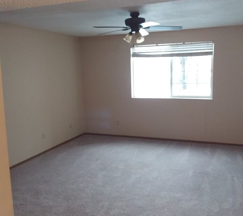 1st image of 104 Westside Dr APT 5