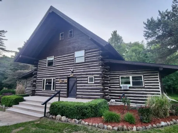 2875 Pointe Aux Barques Rd, Port Austin, MI 48467