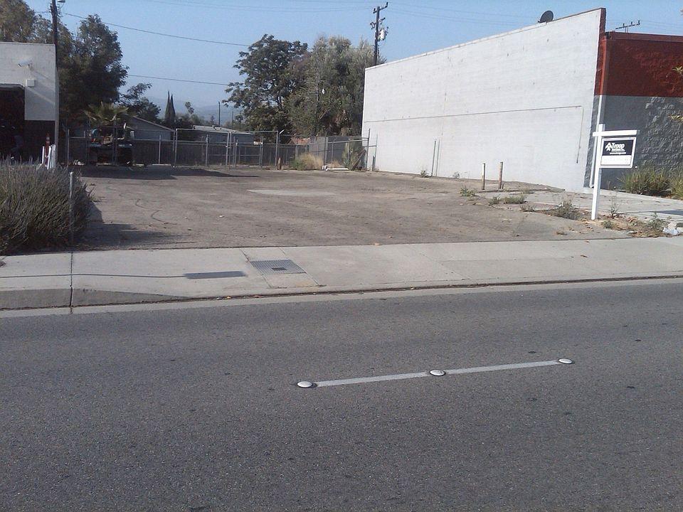 1st image of 838 E Los Angeles Ave