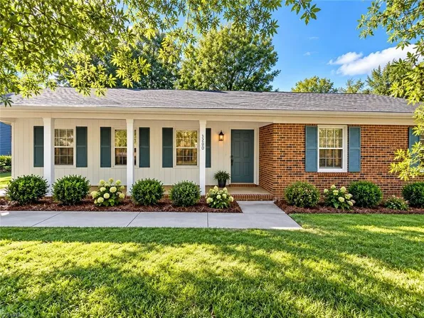 3200 Glen Hollow Rd, Greensboro, NC 27407