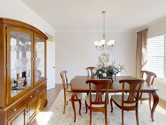 5th image of 14 Primrose Cir