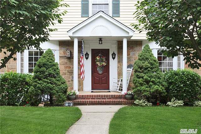 1st image of 33 New Hyde Park Rd