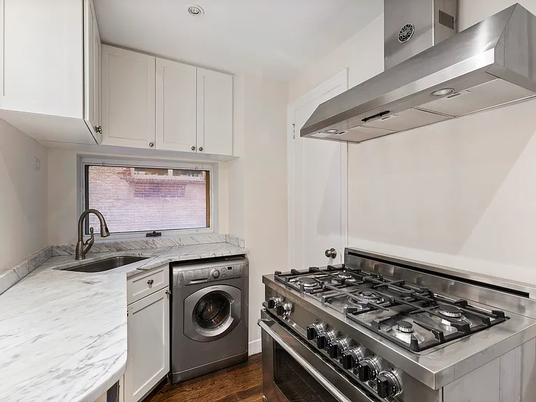 50 E 72nd St #2C — Photo 7