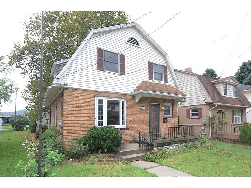 413 Washington St photo 1