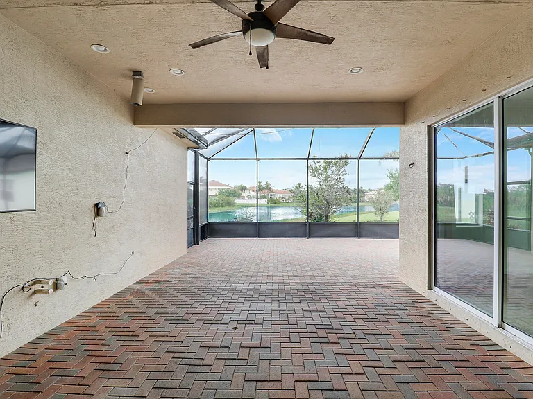 11340 SW Vanderbilt Cir — Photo 34