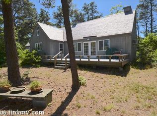 446 County Rd, Oak Bluffs, MA 02557