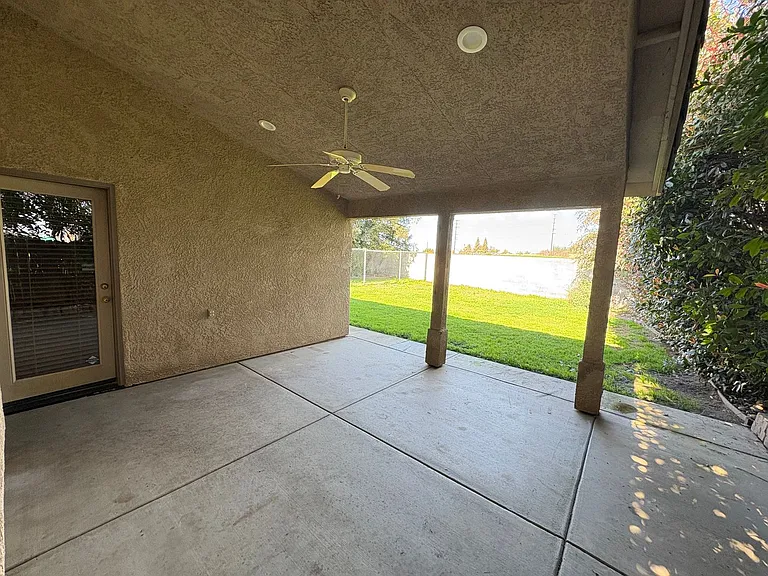 1422 E Mesa Ct — Photo 26