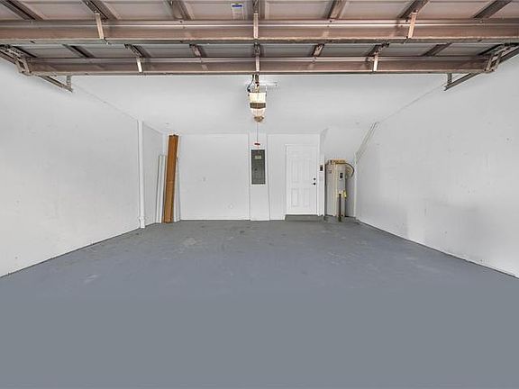 3rd image of 2725 8th Ave #105