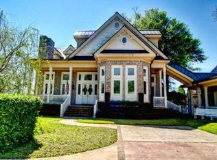 122 Iberville Dr, Biloxi, MS 39531