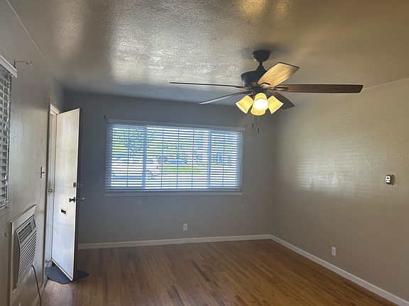 3rd image of 1417 Ardmor Ave #11390329