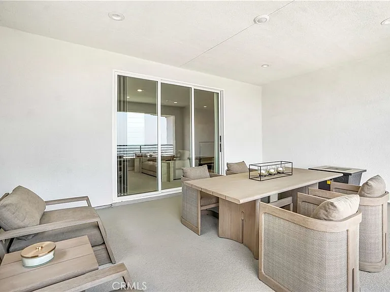 745 Aldea Dr — Photo 29