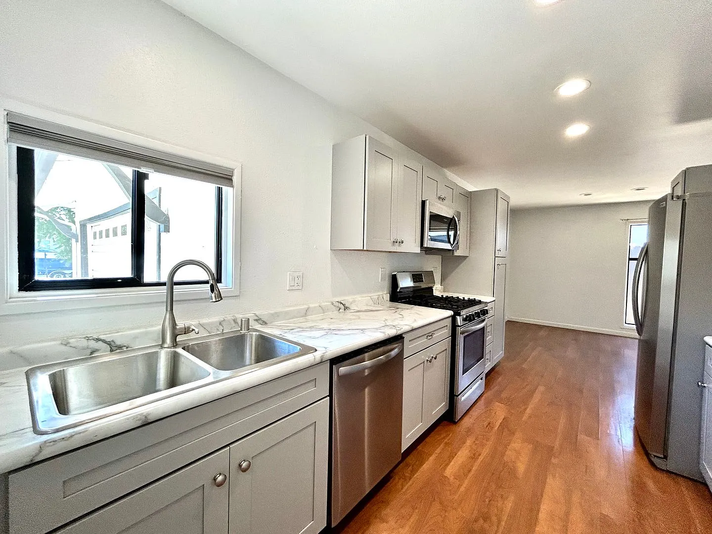 Beautiful, Remodeled 3 Bed, 2 Bath in the Heart of Clairemont! — Photo 1
