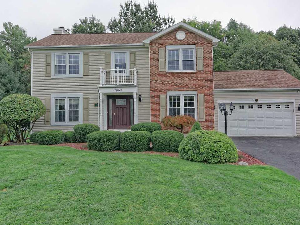1st image of 15 Heather Dr