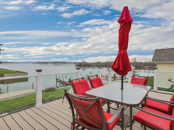 28 Bay View Dr, Buckeye Lake, OH 43008