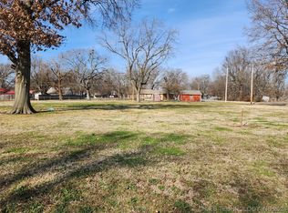 202 S Taylor St, Pryor, OK 74361