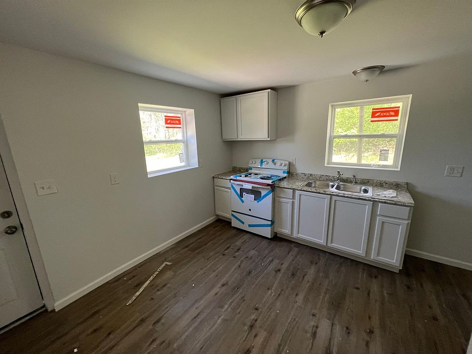2nd image of 2320 Shade Tree St #1-4