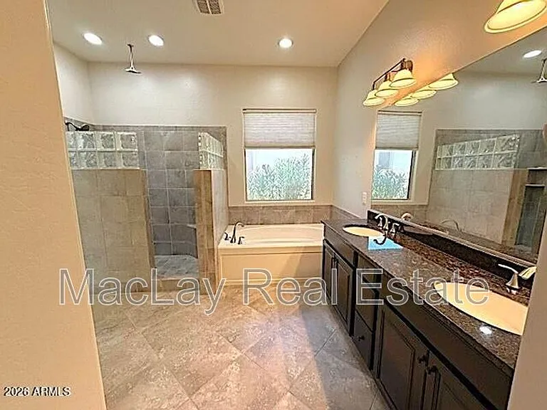 1142 E Bajor St — Photo 17