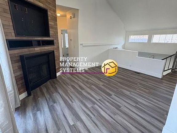 2nd image of 1468 W Coastal Ct
