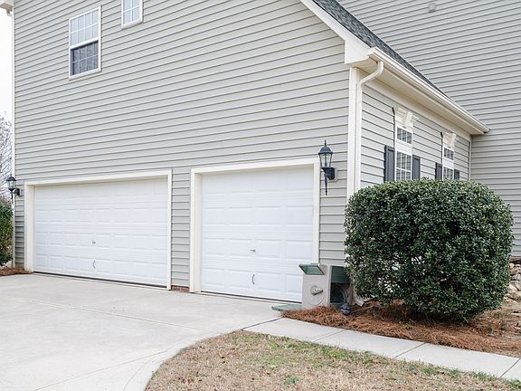 2nd image of 131 Corona Cir