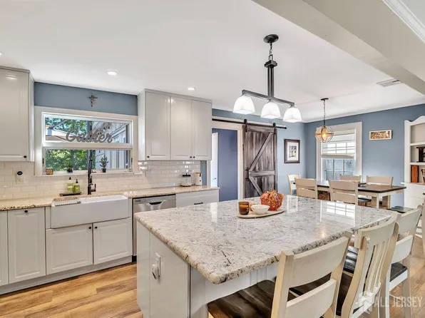 279 Highland Dr, Milltown, NJ 08850