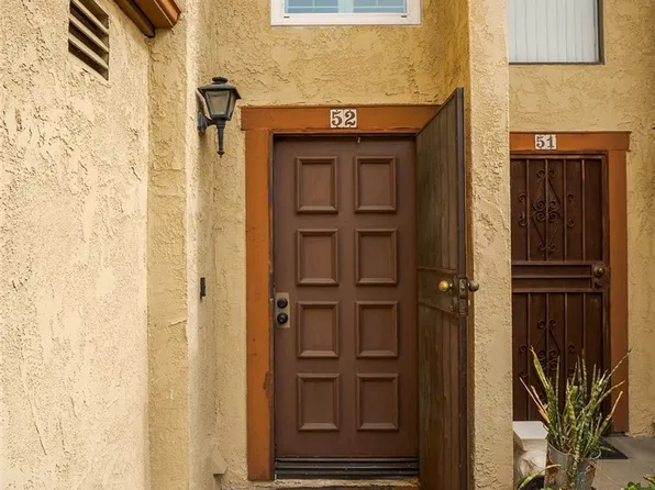 555 S Azusa Ave APT 52, Azusa, CA 91702