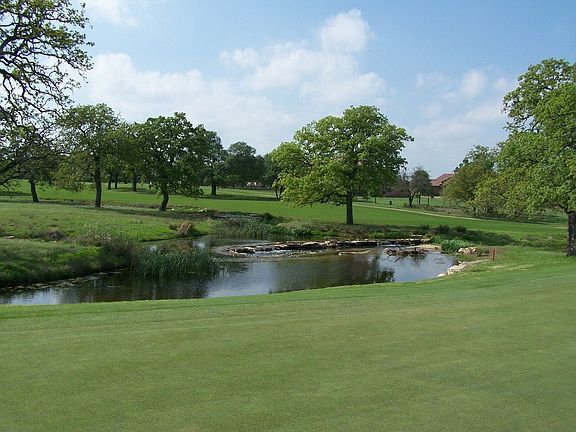 Beautiful hole to play