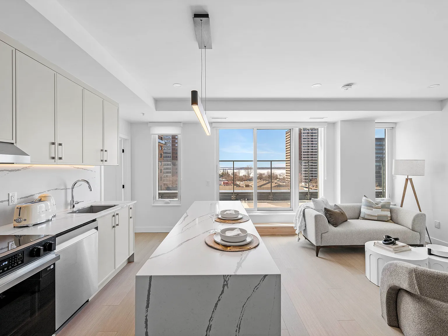 398 Roosevelt Ave — Photo 1