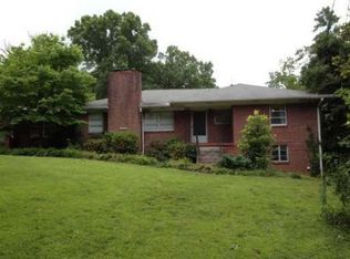 807 Nix Dr, Gainesville, GA 30501