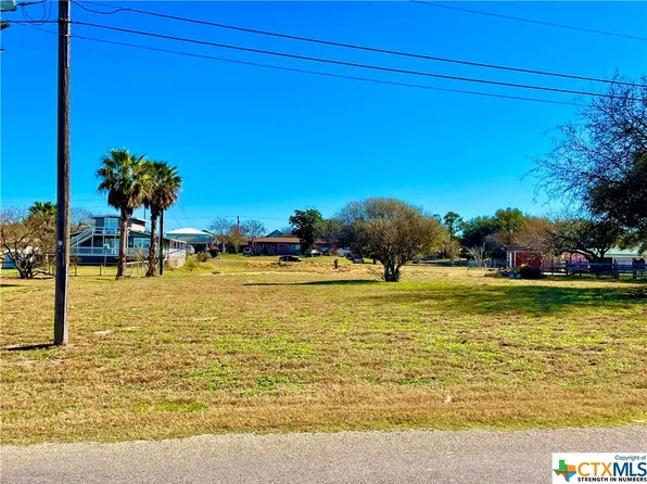 604 Woodhaven, Ingleside, TX 78362