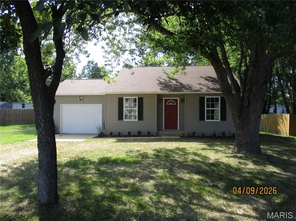 704 Shenandoah St, Cuba, MO 65453