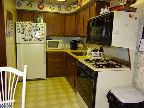 5th image of 6935 E Roosevelt Blvd