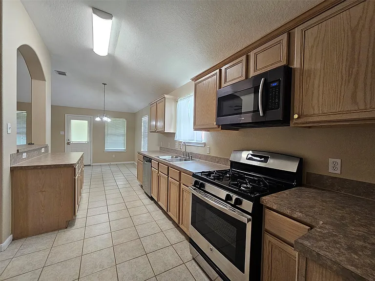 1079 Shadow Glenn Dr — Photo 22