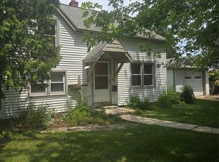 22629 Downing St, Saint Clair Shores, MI 48080