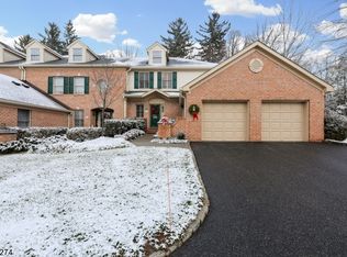 17 Chadwell Pl #2204, Morristown, NJ 07960