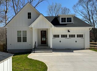 7242 Executive Cir, Denver, NC 28037