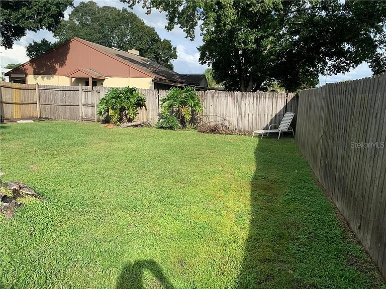 7706 Citrus Field Ct — Photo 17
