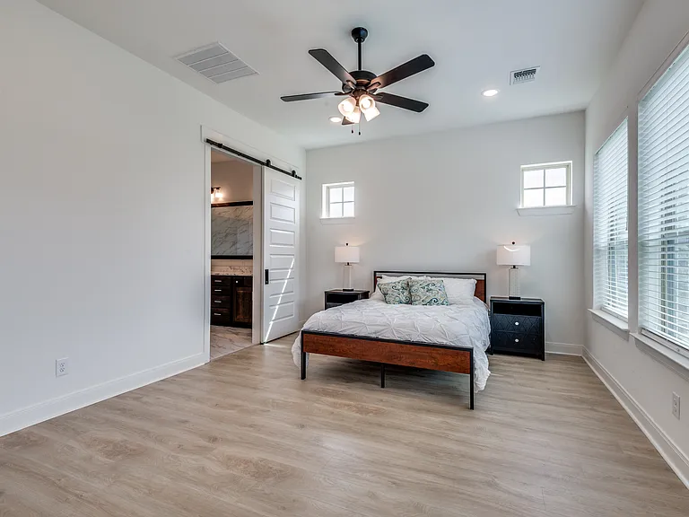 4800 Prairie Crest Ln — Photo 19