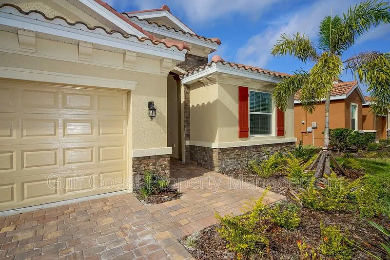 Building Photo - 2903 Esmeralda Dr