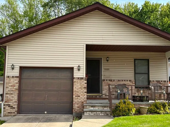 10101 Manoa Ave, Brooklyn, OH 44144