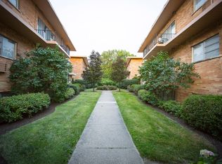 2143 Madison Rd #C04, Cincinnati, OH 45208