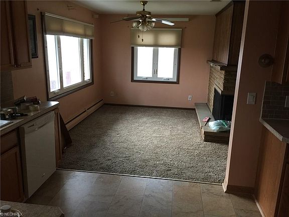 5th image of 5028 Willowbrook Dr