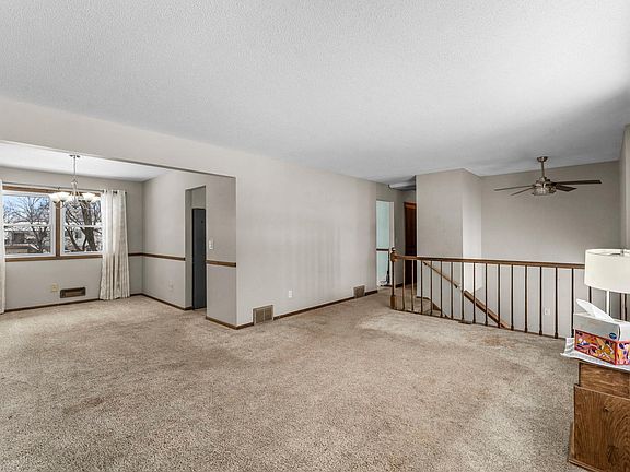 5th image of 11019 Stanley Rd