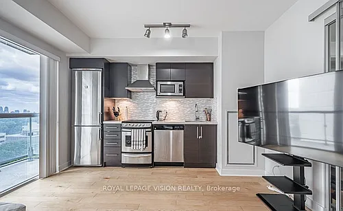58 Orchard View Blvd #1109 Photo 1